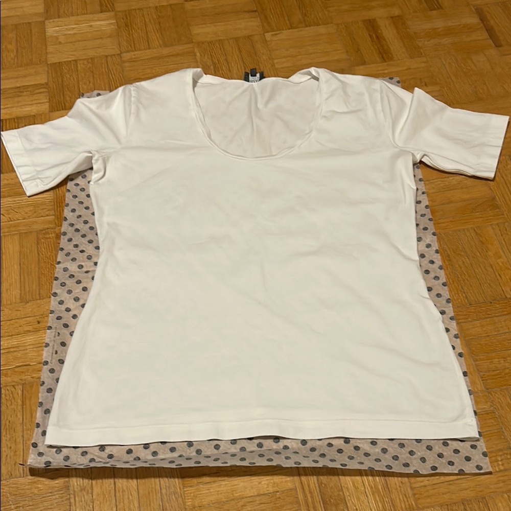 Armani Collezione Elegant White Women's Top